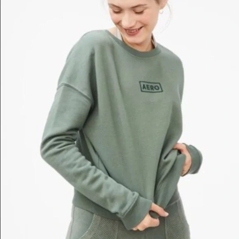 Aeropostale | Aero Embroidered Crew Neck Sweatshirt Sz M